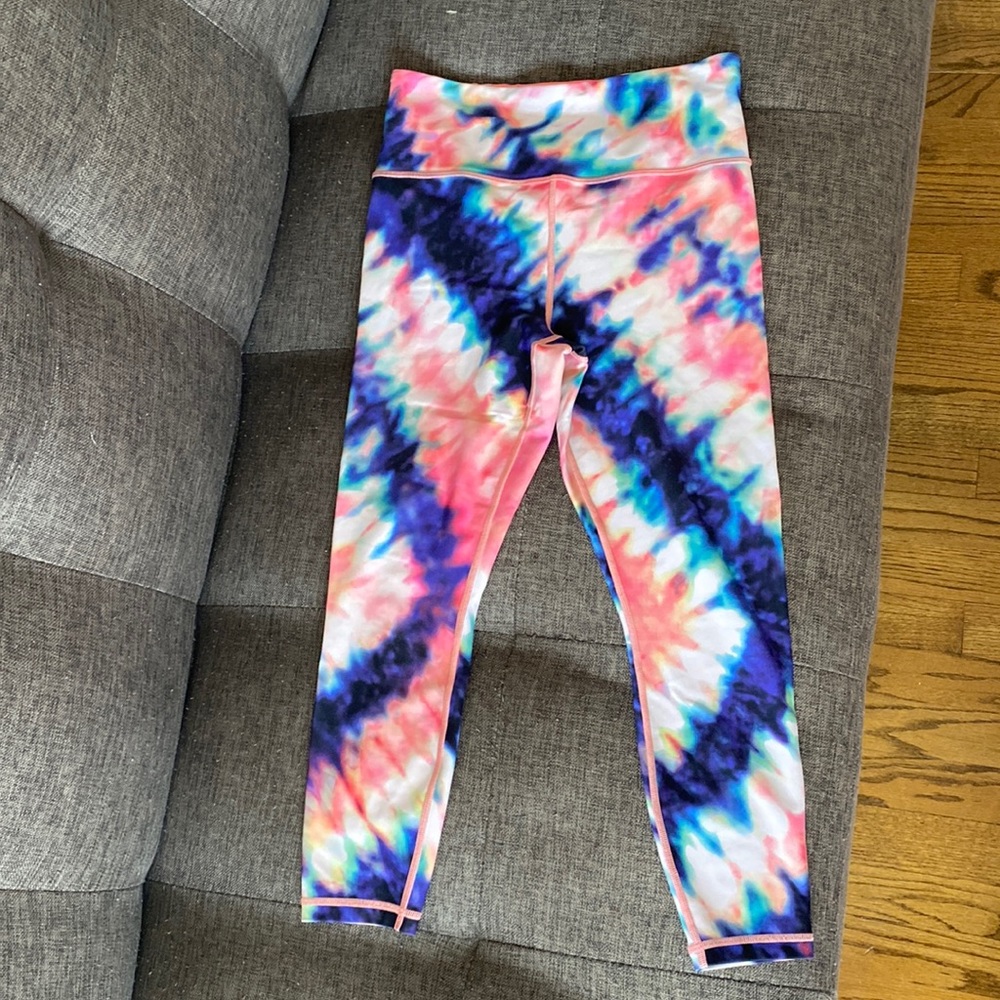 Athleta Elation Tie Dye 7/8 Tight Medium. No tags. Worn once. Like brand new.